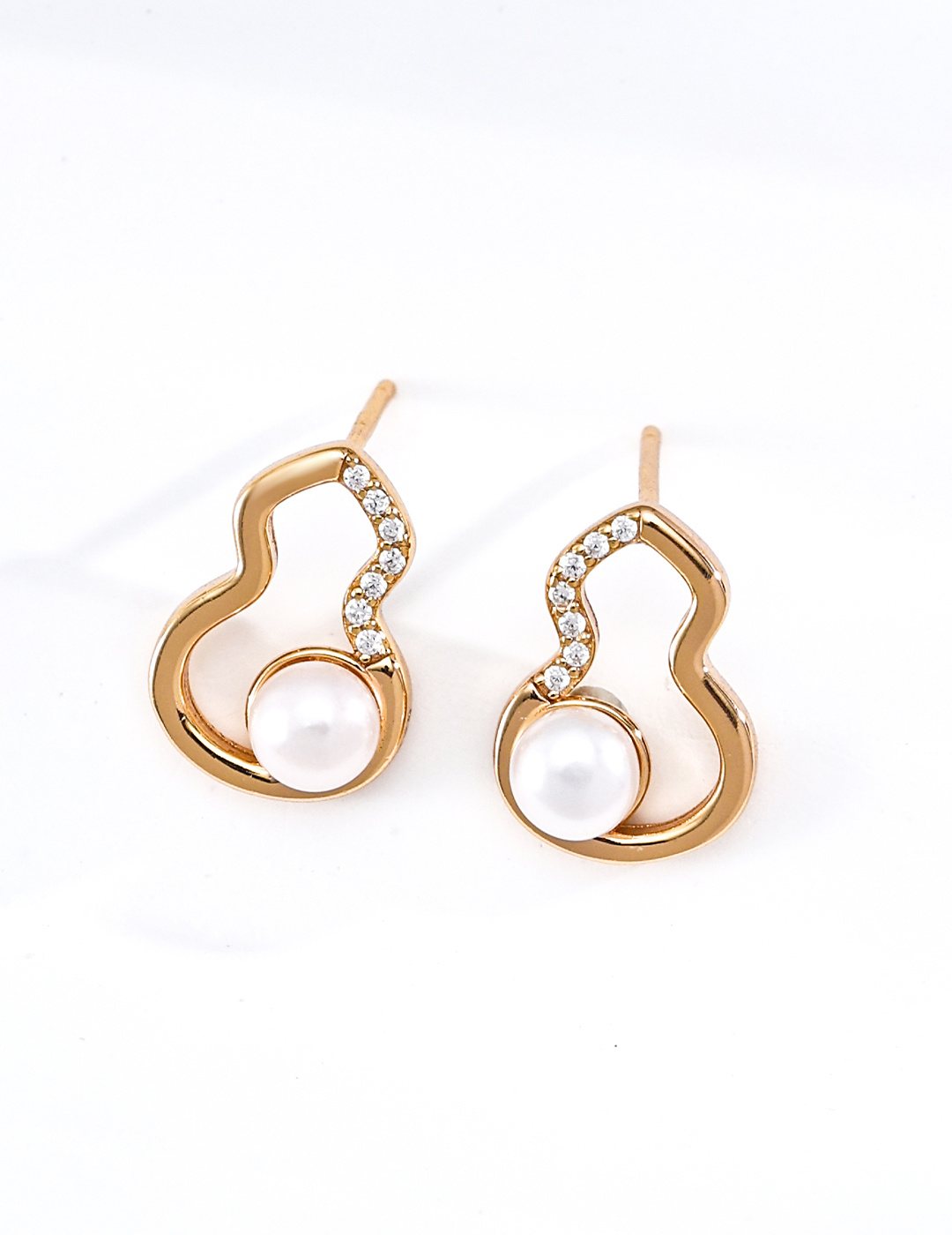 Fortune Gourd Pearl Earrings