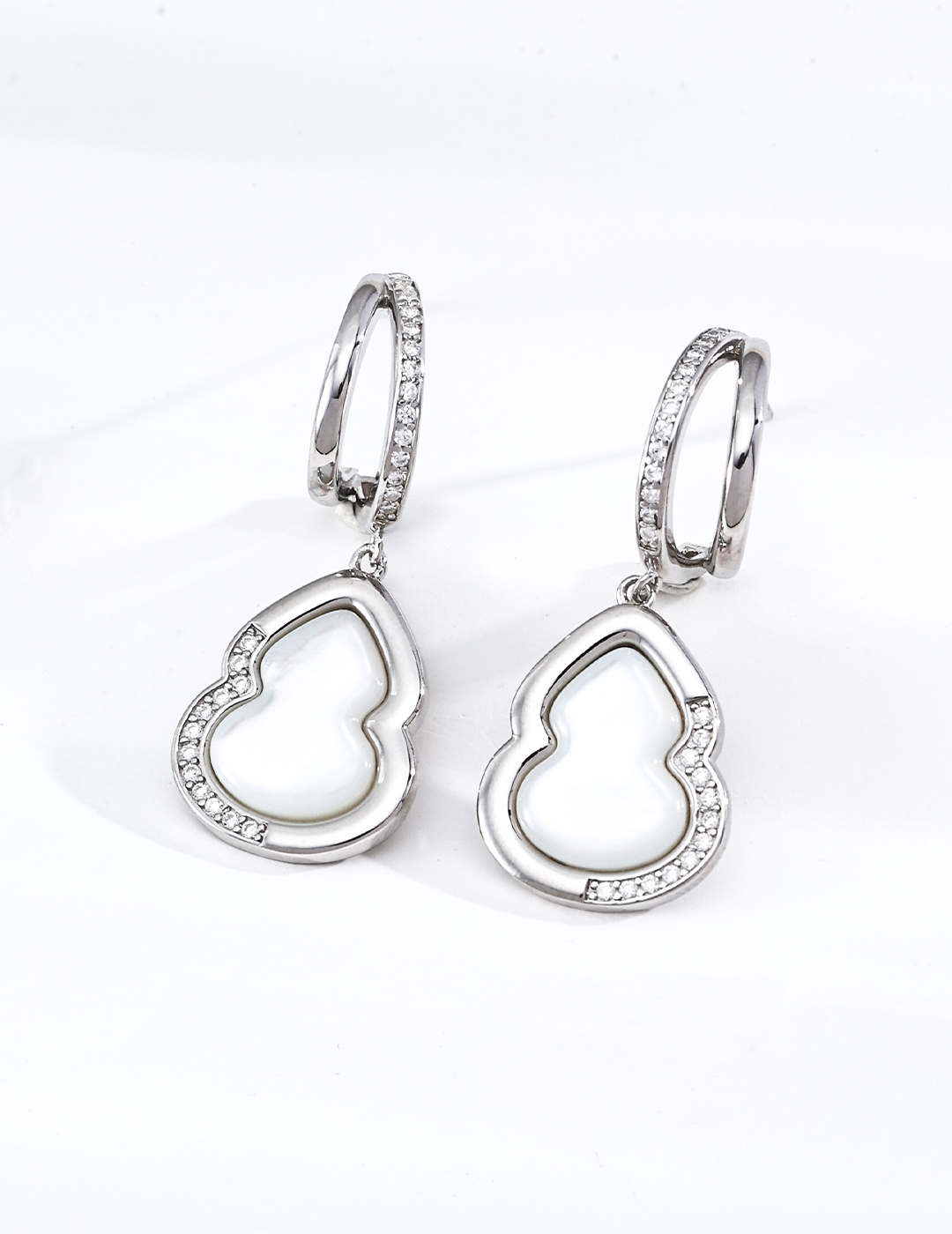 Fortune Gourd Pearl Earrings
