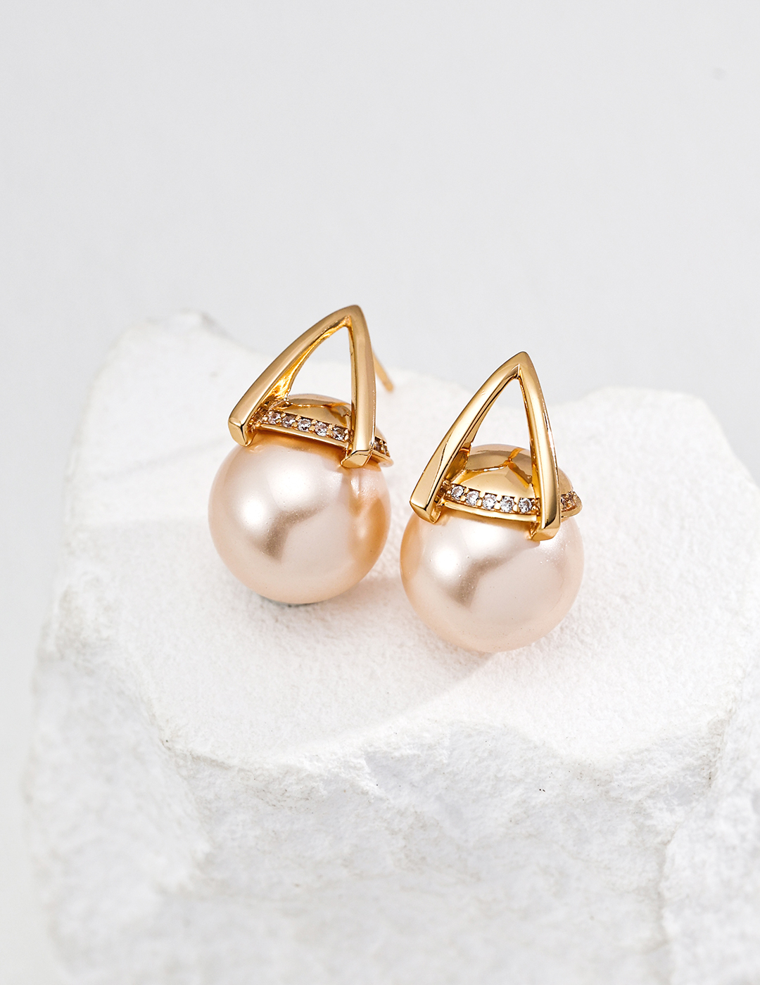 Geometric Shell Pearl Earrings