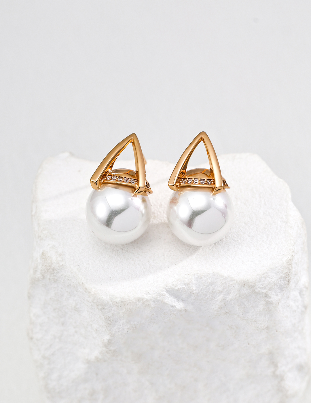 Geometric Shell Pearl Earrings
